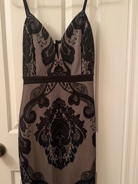 privy Black Lace-Overlay Nude Midi Dress